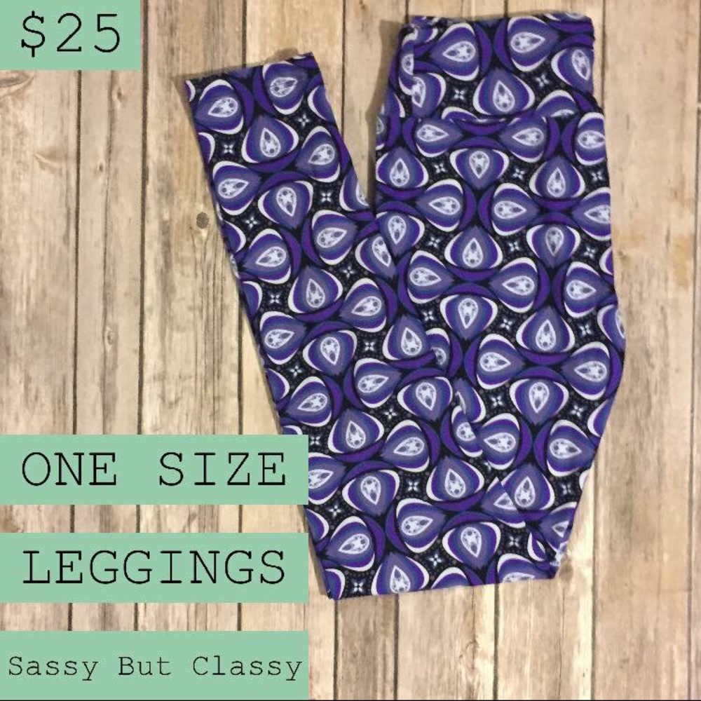 Pretty black and purple leggings 💜